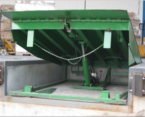 Warehouse Loading Dock Lift Systems , 8 Ton Steel Yard Ramp Truck Dock ...
